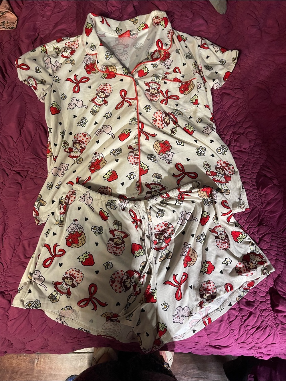 Cream Strawberry-Print Short Pajama Set with Red Accents